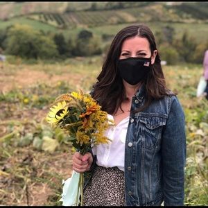 Meet your Posher, Frances